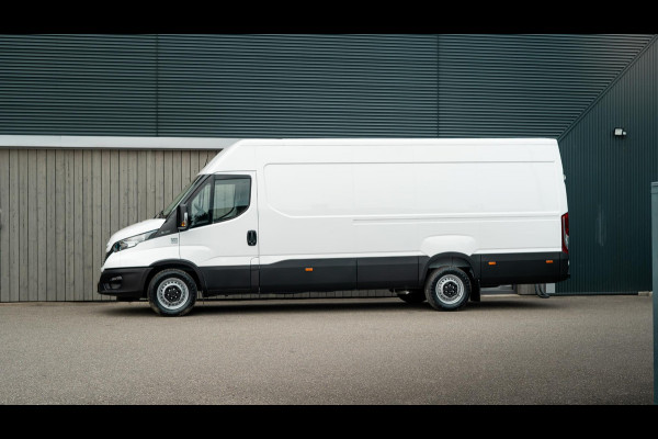 Iveco Daily 35S16V 2.3 410 H2 L4H2 | Direct Leverbaar | Complete Betimmering Laadruimte | Parkeersensoren | Cruise Control