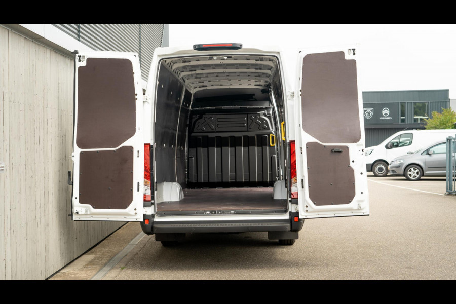 Iveco Daily 35S16V 2.3 410 H2 L4H2 | Direct Leverbaar | Complete Betimmering Laadruimte | Parkeersensoren | Cruise Control
