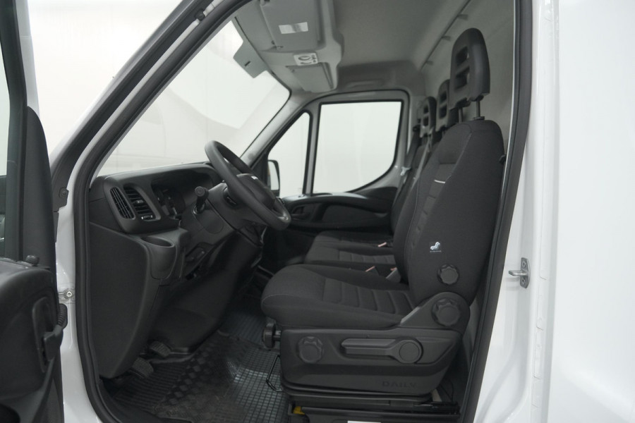 Iveco Daily 35S16V 2.3 410 H2 L4H2 | Direct Leverbaar | Complete Betimmering Laadruimte | Parkeersensoren | Cruise Control