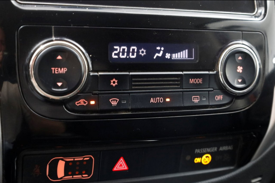 Mitsubishi L200 2.4 DI-D 180pk Club Cab Intense 4x4 High/Low Gearing + Diff. Lock 12-2018