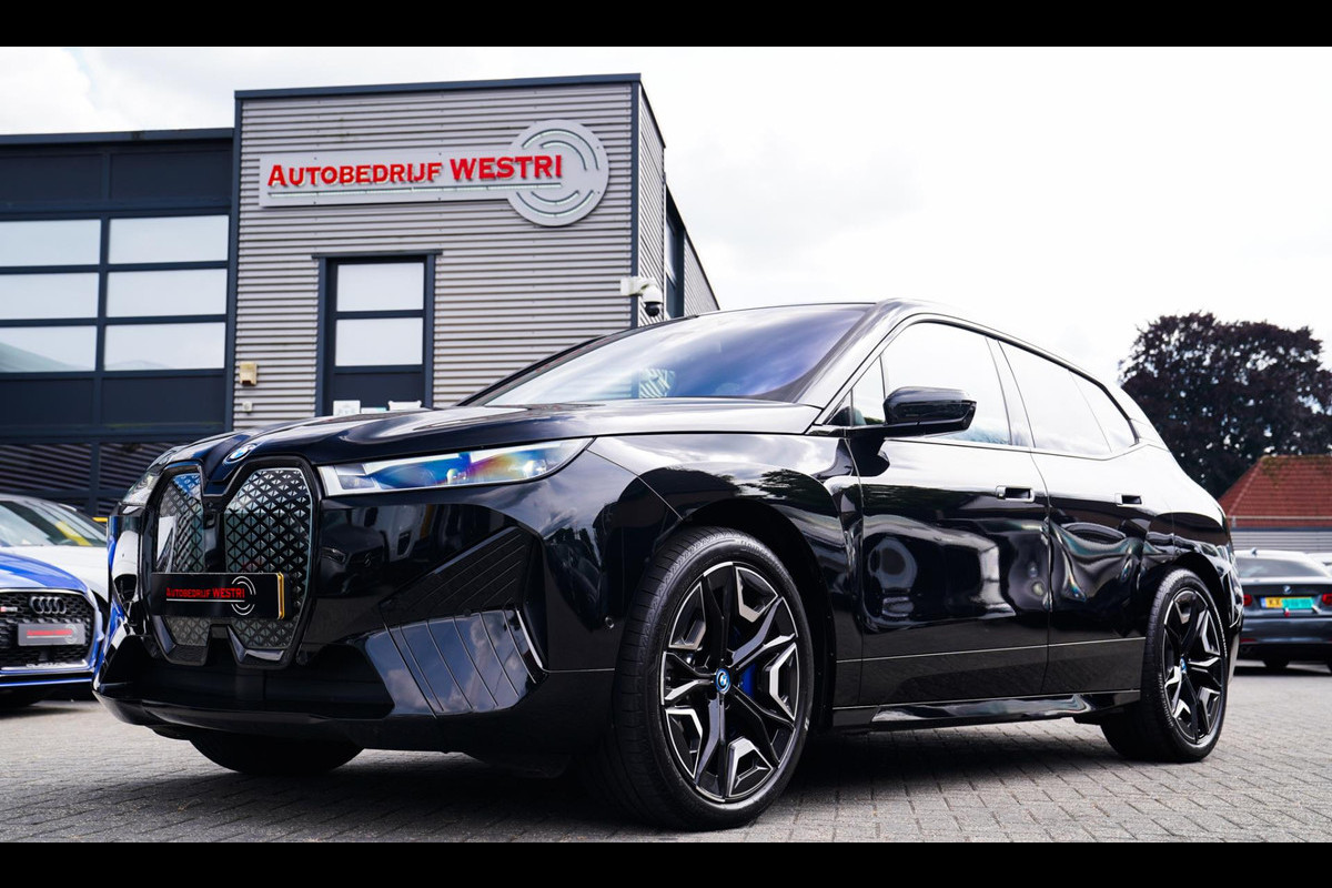BMW iX XDrive50 Business Edition Plus 112 kWh | 3D Camera | Massage | Headup