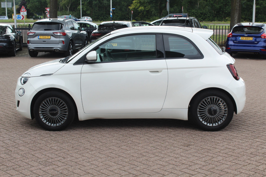 Fiat 500 Icon 42 kWh / SoH 94% / Apple CarPlay / Parkeerhulp achter / Keyless / 16'' / DAB / Cruise Control