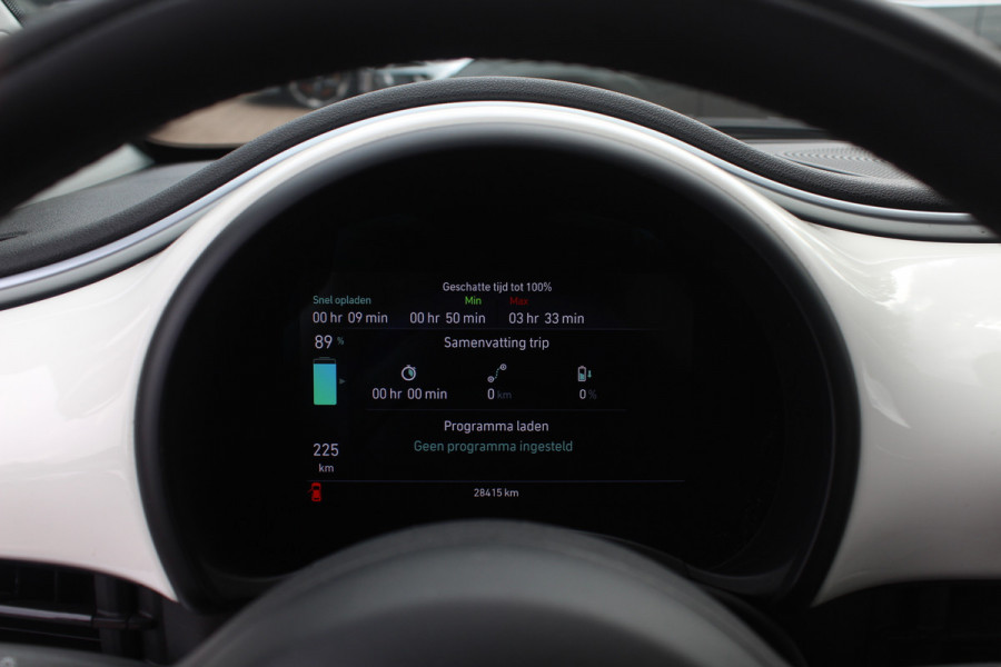 Fiat 500 Icon 42 kWh / SoH 94% / Apple CarPlay / Parkeerhulp achter / Keyless / 16'' / DAB / Cruise Control