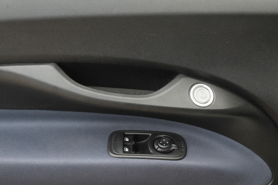 Fiat 500 Icon 42 kWh / SoH 94% / Apple CarPlay / Parkeerhulp achter / Keyless / 16'' / DAB / Cruise Control