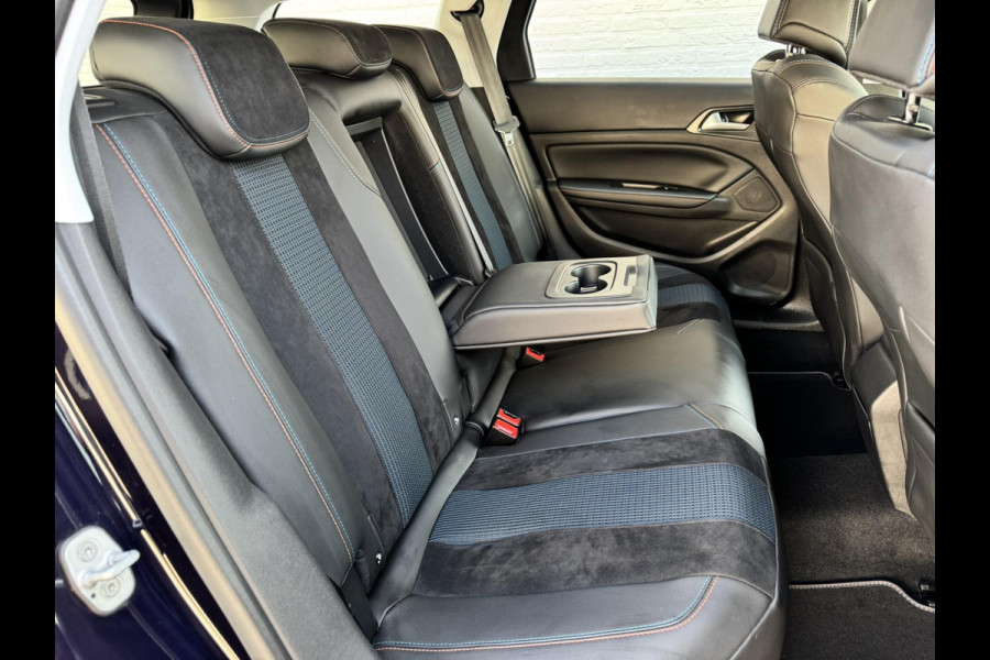 Peugeot 308 SW 1.2 PureTech Tech Edition Led Verlichting Climate control Apple carplay Cruise control Navigatie