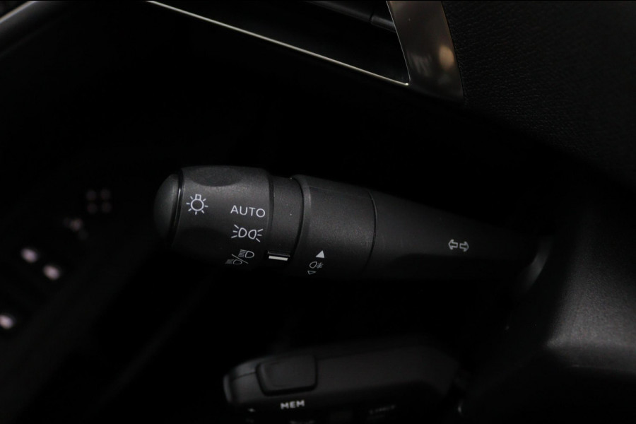 Peugeot 3008 1.2 PureTech Bleu*NAVI*ECC*CRUISE*CAMERA*CARPLAY*