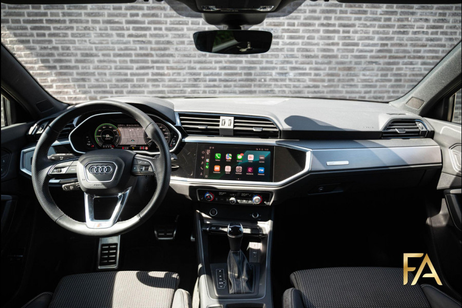 Audi Q3 Sportback 45 TFSI e S Edition S Line|19Inch|Tauzilver|Ambienteverlichting|