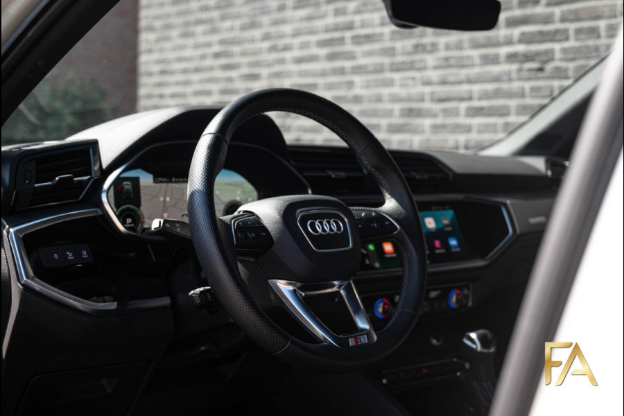 Audi Q3 Sportback 45 TFSI e S Edition S Line|19Inch|Tauzilver|Ambienteverlichting|