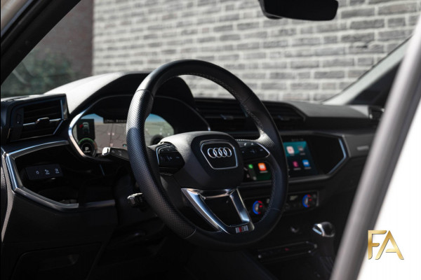 Audi Q3 Sportback 45 TFSI e S Edition S Line|19Inch|Tauzilver|Ambienteverlichting|