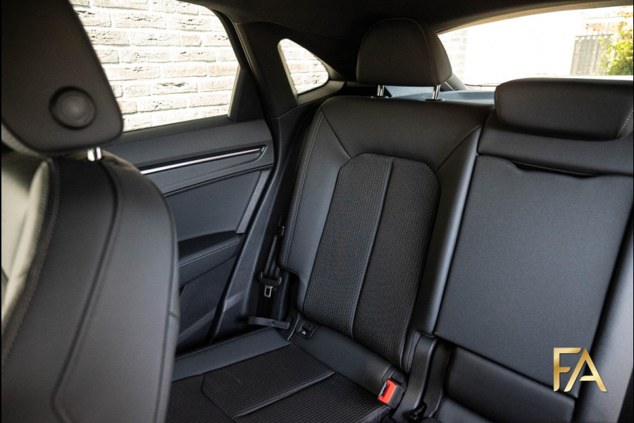 Audi Q3 Sportback 45 TFSI e S Edition S Line|19Inch|Tauzilver|Ambienteverlichting|