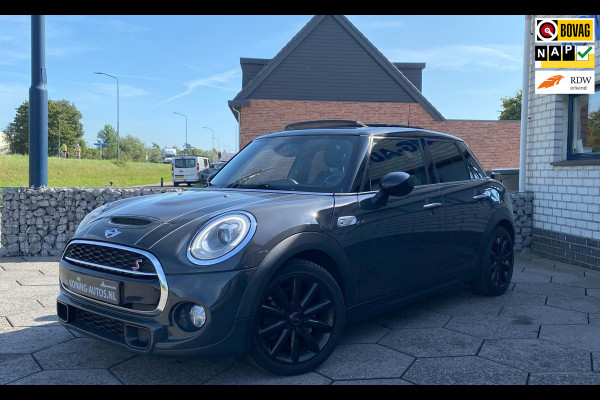 MINI Cooper S 2.0 Chili Serious Business JCW/ Pano/ Leer/ Sfeer/ H&K