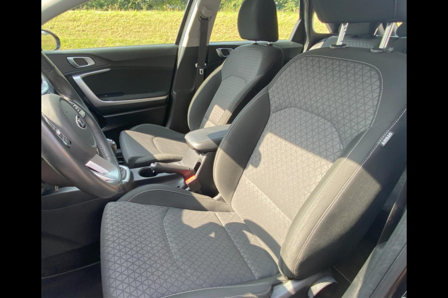 Kia Ceed 1.4 T-GDi DynamicLine Clima/ Carplay/ Cruise