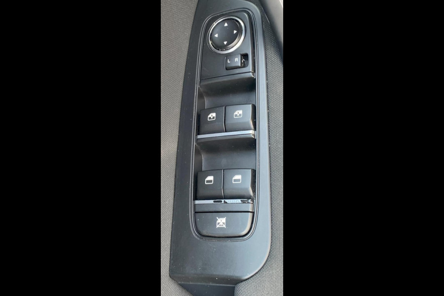 Kia Ceed 1.4 T-GDi DynamicLine Clima/ Carplay/ Cruise