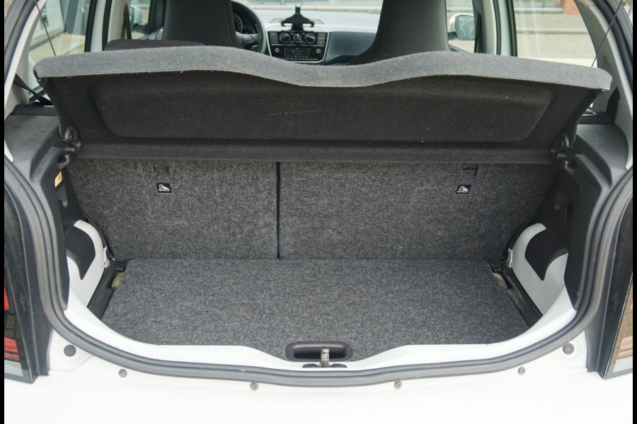 Volkswagen up! 1.0 BMT move up! + AIRCO / BLUETOOTH / LED