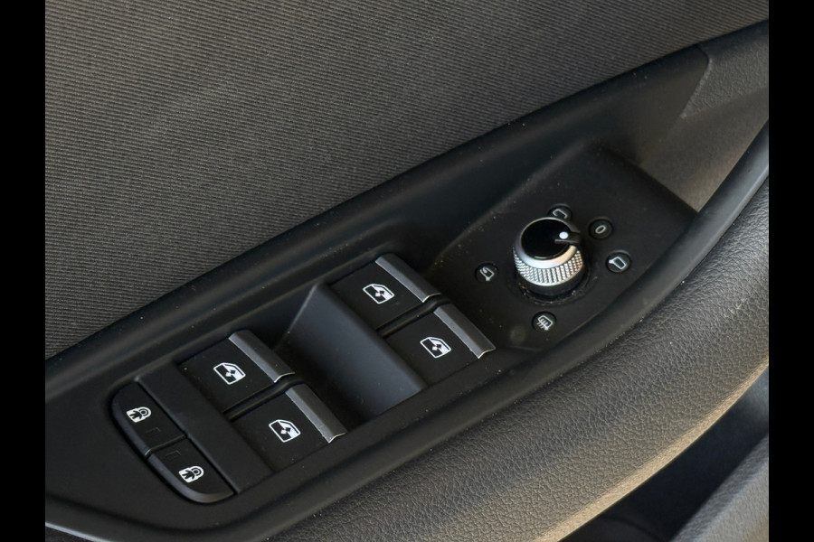 Audi A4 Avant 40 TFSI 190pk Quattro Matrix-led|360Cam|Akoestisch glas