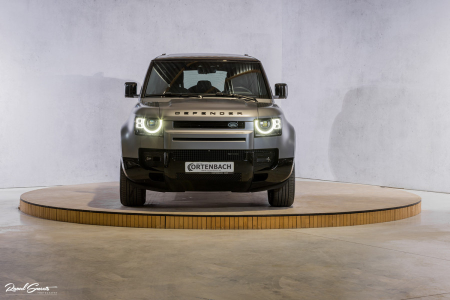 Land Rover Defender 2.0 P400e 110 X-Dynamic HSE | Full Stealth PPF | Adaptieve Cruise | Panorama dak | Zwenkbare trekhaak | Meridian |