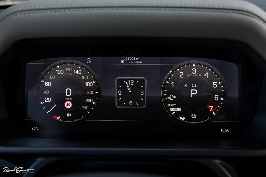 Land Rover Defender 2.0 P400e 110 X-Dynamic HSE | Full Stealth PPF | Adaptieve Cruise | Panorama dak | Zwenkbare trekhaak | Meridian |
