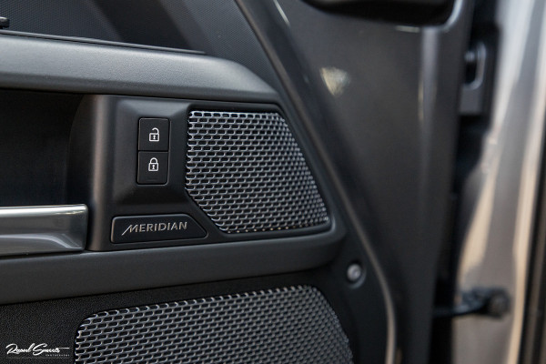 Land Rover Defender 2.0 P400e 110 X-Dynamic HSE | Full Stealth PPF | Adaptieve Cruise | Panorama dak | Zwenkbare trekhaak | Meridian |