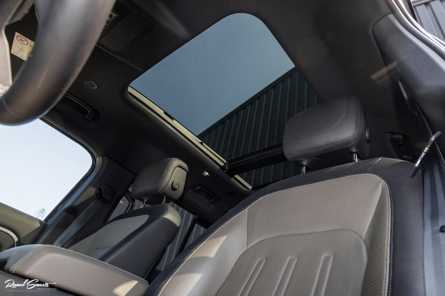 Land Rover Defender 2.0 P400e 110 X-Dynamic HSE | Full Stealth PPF | Adaptieve Cruise | Panorama dak | Zwenkbare trekhaak | Meridian |