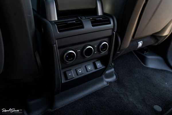 Land Rover Defender 2.0 P400e 110 X-Dynamic HSE | Full Stealth PPF | Adaptieve Cruise | Panorama dak | Zwenkbare trekhaak | Meridian |