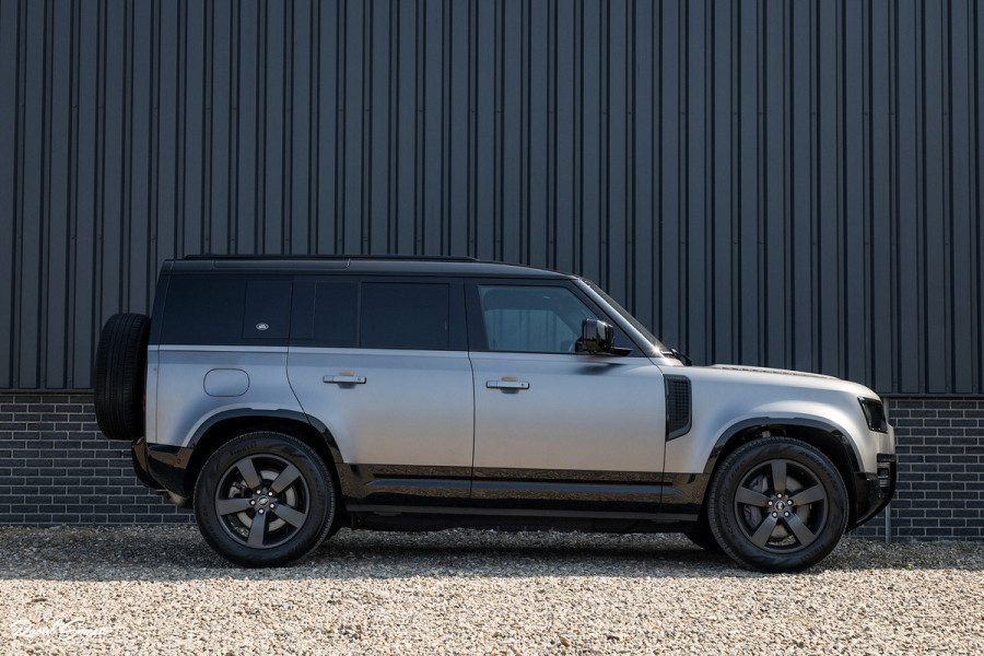 Land Rover Defender 2.0 P400e 110 X-Dynamic HSE | Full Stealth PPF | Adaptieve Cruise | Panorama dak | Zwenkbare trekhaak | Meridian |