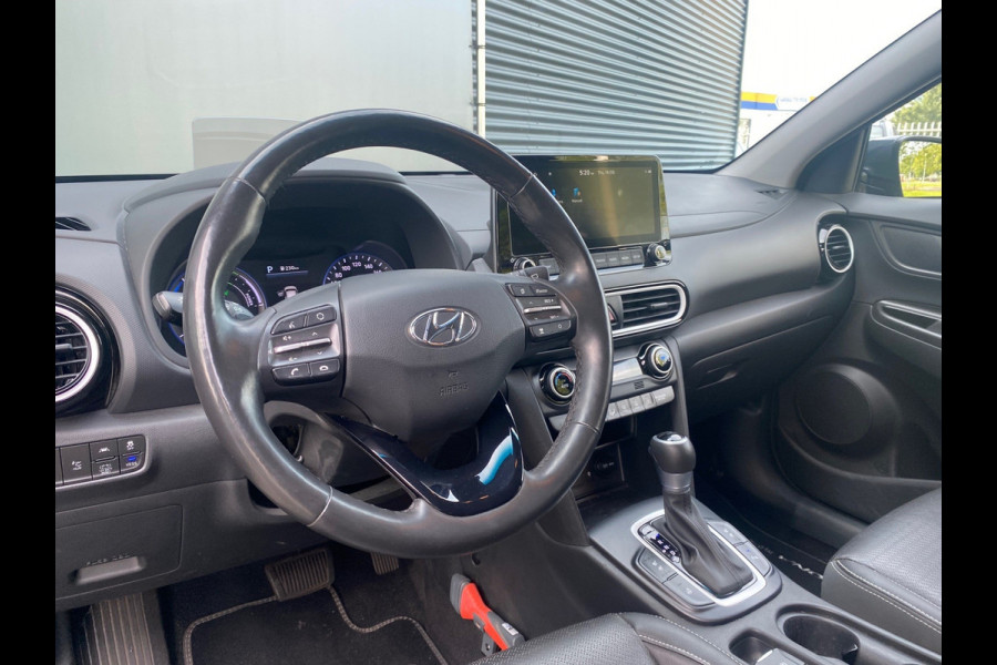 Hyundai Kona BWJ 2020 | 1.6 GDI 142PK HEV Premium | TREKHAAK | LEER | CAMERA A | CARPLAY | CLIMA | NAVI | AD CRUISE |