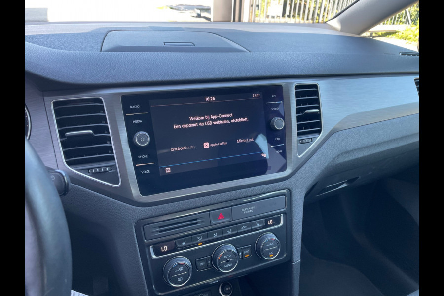 Volkswagen Golf Sportsvan 1.5 TSI ACT Highline / Carplay / Automaat