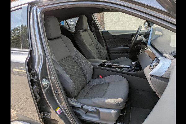 Toyota C-HR 2.0 Hybrid Business Plus|Blindspot|Adaptive-Cruise|Stoel/Stuurverwarming|Navi|Keyless-Entry|Camera