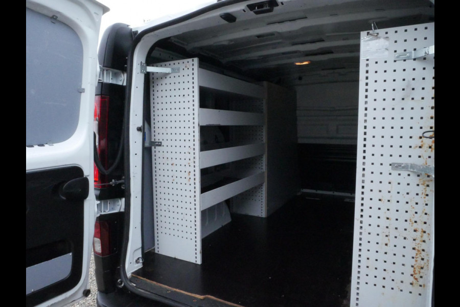 Renault Trafic 2.0 dCi 120PK, L1H1, Airco