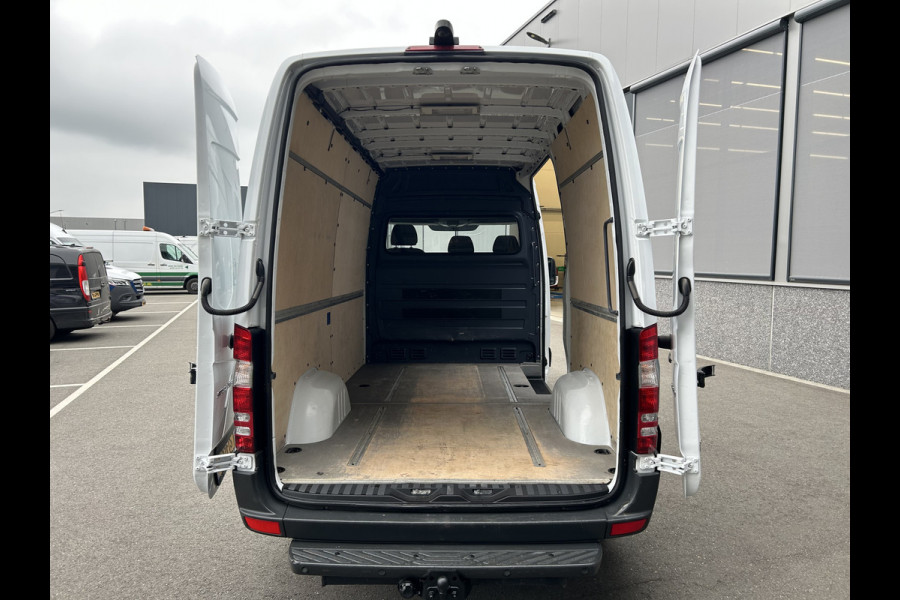Mercedes-Benz Sprinter 316 CDI L2 H2 EURO 6 / Trekhaak / Camera / Parkeersensoren / Cruise control / Airco / 270 Graden achterdeuren
