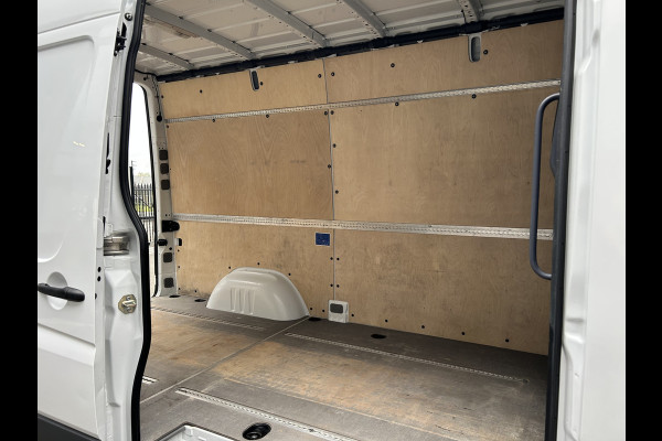 Mercedes-Benz Sprinter 316 CDI L2 H2 EURO 6 / Trekhaak / Camera / Parkeersensoren / Cruise control / Airco / 270 Graden achterdeuren