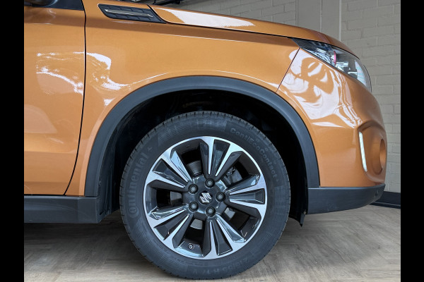 Suzuki Vitara 1.4 S AUT | Allgrip | Navi | 17" | Led | ACC | Alcantara | Stoelverwarming | Camera | Afneembare Trekhaak! Dealer onderhouden!