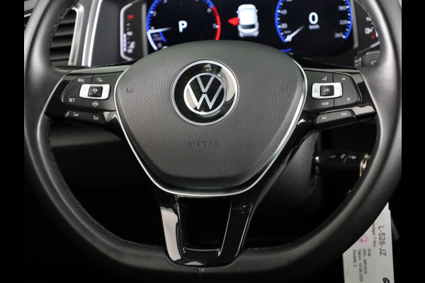 Volkswagen T-Roc 1.5 TSI Sport 150 pk Automaat (DSG) | Navigatie | Trekhaak | Parkeersensoren | Adaptieve cruise control | Elektr. achterklep |