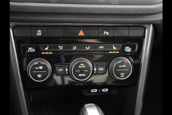 Volkswagen T-Roc 1.5 TSI Sport 150 pk Automaat (DSG) | Navigatie | Trekhaak | Parkeersensoren | Adaptieve cruise control | Elektr. achterklep |
