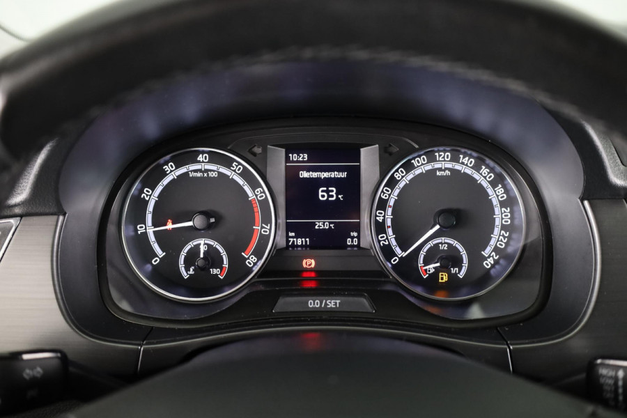 Škoda Fabia Combi 1.0 TSI Business Edition 95 pk | Navigatie via App | Parkeersensoren | Apple Carplay/Android Auto | Cruise control | Stoelverwarming |