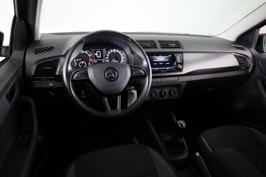 Škoda Fabia Combi 1.0 TSI Business Edition 95 pk | Navigatie via App | Parkeersensoren | Apple Carplay/Android Auto | Cruise control | Stoelverwarming |