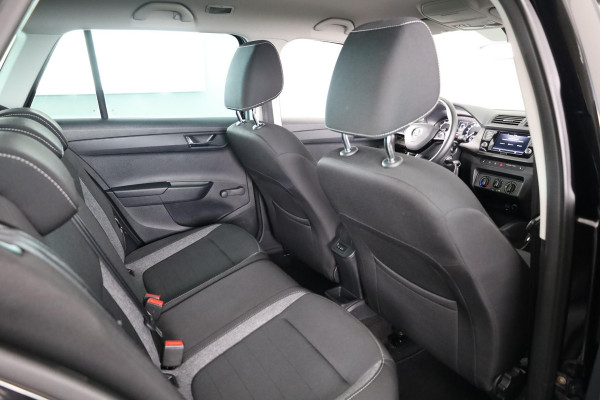 Škoda Fabia Combi 1.0 TSI Business Edition 95 pk | Navigatie via App | Parkeersensoren | Apple Carplay/Android Auto | Cruise control | Stoelverwarming |