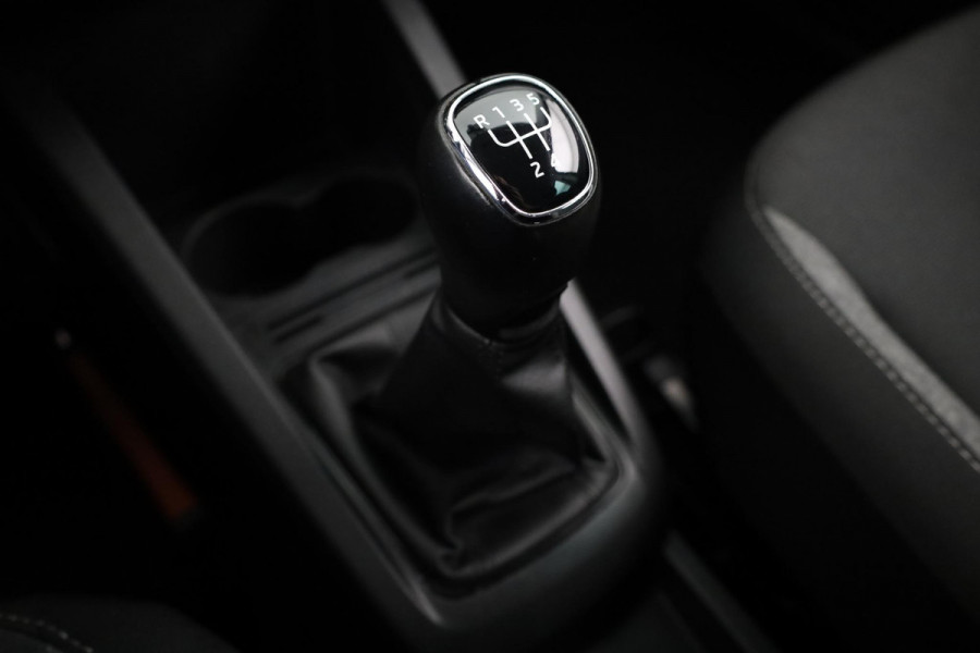 Škoda Fabia Combi 1.0 TSI Business Edition 95 pk | Navigatie via App | Parkeersensoren | Apple Carplay/Android Auto | Cruise control | Stoelverwarming |
