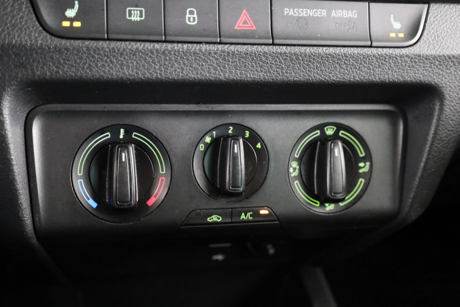 Škoda Fabia Combi 1.0 TSI Business Edition 95 pk | Navigatie via App | Parkeersensoren | Apple Carplay/Android Auto | Cruise control | Stoelverwarming |
