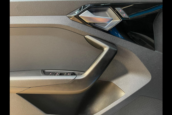 Audi A1 Sportback 25 TFSI S Line - Automaat - LED