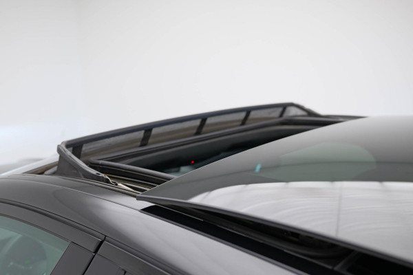 Mercedes-Benz E-Klasse E300 e AMG Line |Pano|Burmester|Dodehoek|Ambient|
