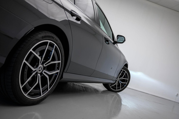 Mercedes-Benz E-Klasse E300 e AMG Line |Pano|Burmester|Dodehoek|Ambient|