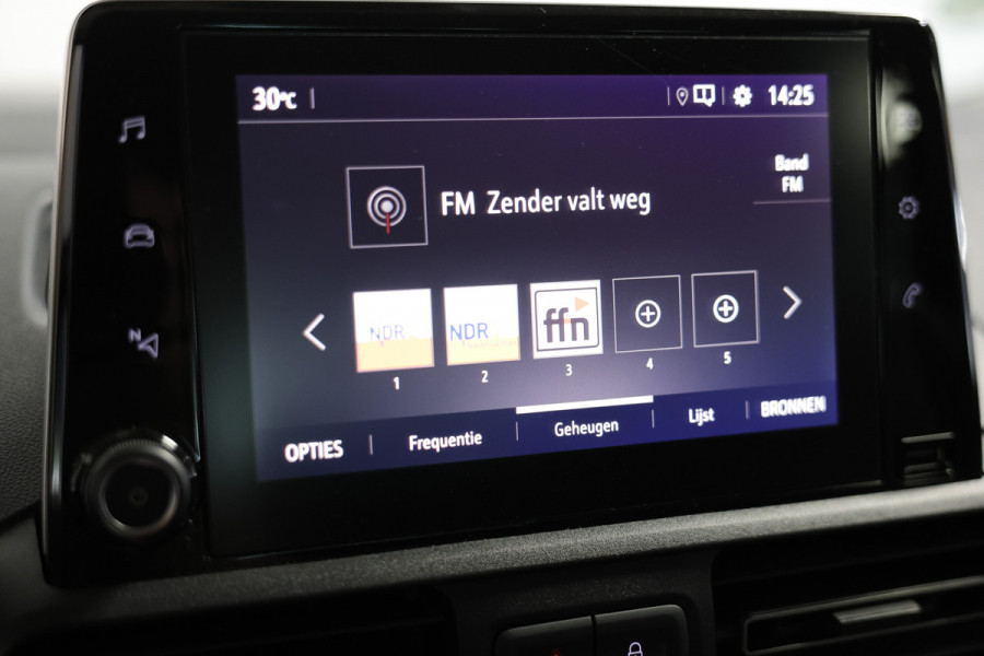 Opel Combo 1.5 Turbo Innovation 7pers AUTOM Carplay TREKH 360Cam Side/Lane-Assist '22