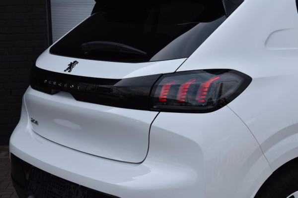 Peugeot 208 1.2 PureTech 100 PK Allure | Trekhaak | Carplay | Panodak | Incl. garantie