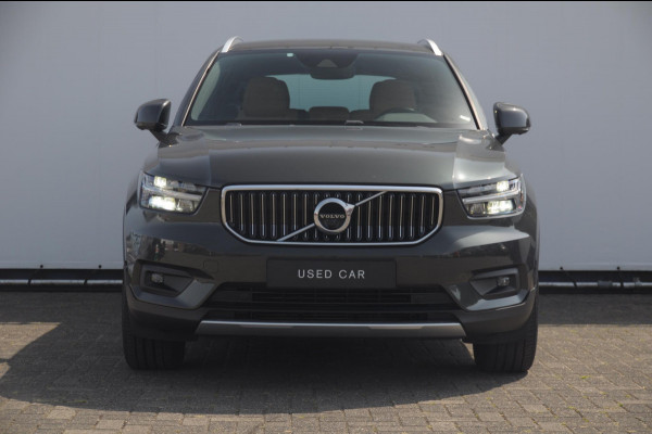 Volvo XC40 T4 190PK Automaat Inscription / Trekhaak / Adaptieve cruise control / BLIS / Stoel - Stuurwielverwarming / On Call / Parkeersensoren met 360 camera