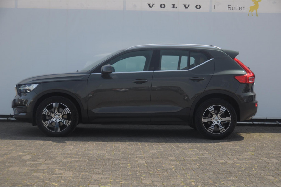 Volvo XC40 T4 190PK Automaat Inscription / Trekhaak / Adaptieve cruise control / BLIS / Stoel - Stuurwielverwarming / On Call / Parkeersensoren met 360 camera