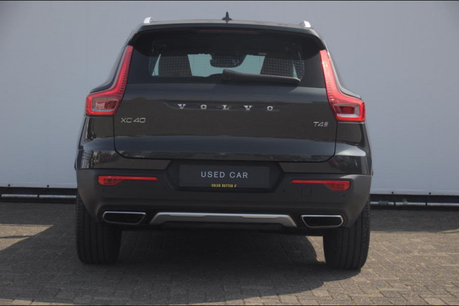 Volvo XC40 T4 190PK Automaat Inscription / Trekhaak / Adaptieve cruise control / BLIS / Stoel - Stuurwielverwarming / On Call / Parkeersensoren met 360 camera