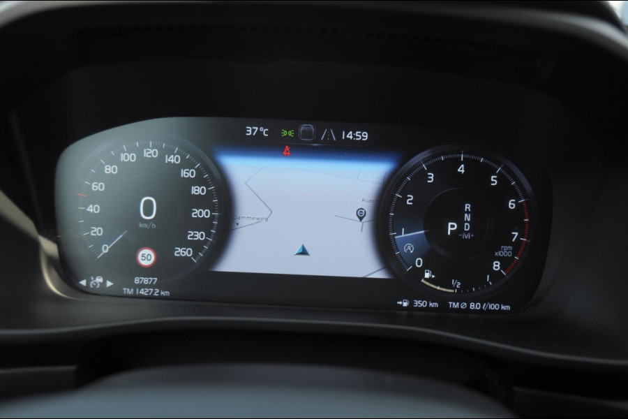 Volvo XC40 T4 190PK Automaat Inscription / Trekhaak / Adaptieve cruise control / BLIS / Stoel - Stuurwielverwarming / On Call / Parkeersensoren met 360 camera