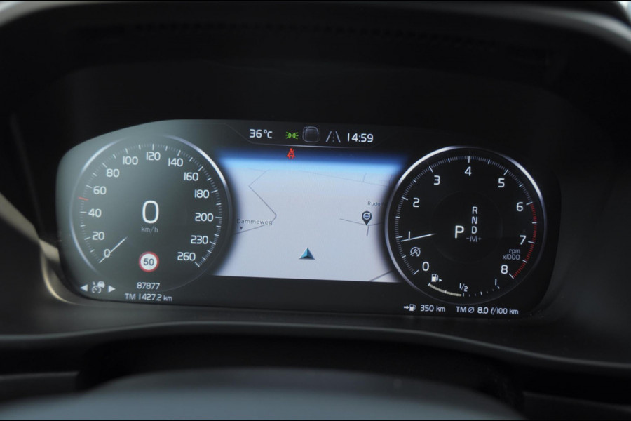 Volvo XC40 T4 190PK Automaat Inscription / Trekhaak / Adaptieve cruise control / BLIS / Stoel - Stuurwielverwarming / On Call / Parkeersensoren met 360 camera