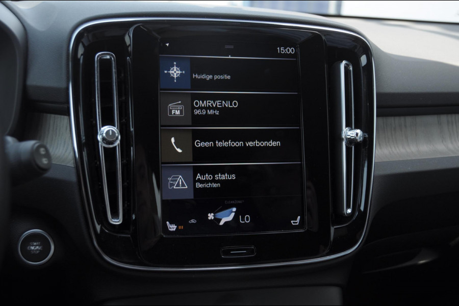 Volvo XC40 T4 190PK Automaat Inscription / Trekhaak / Adaptieve cruise control / BLIS / Stoel - Stuurwielverwarming / On Call / Parkeersensoren met 360 camera